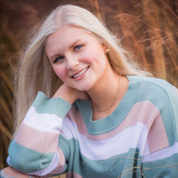 Meet your Posher, Hannah - Picture 1 of 1